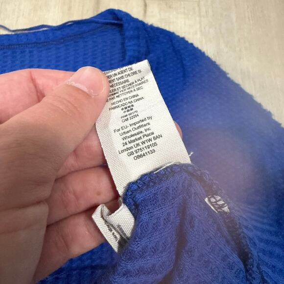 Free People We The Free Dahlia Bell Sleeve Thermal Top Sapphire Blue Size XS - Picture 5 of 5